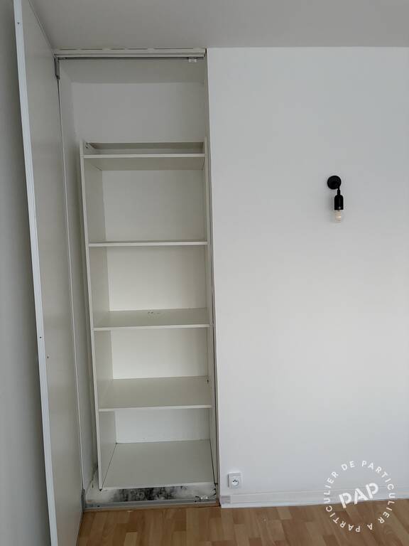 Room Avenue de Bourgogne in Massy