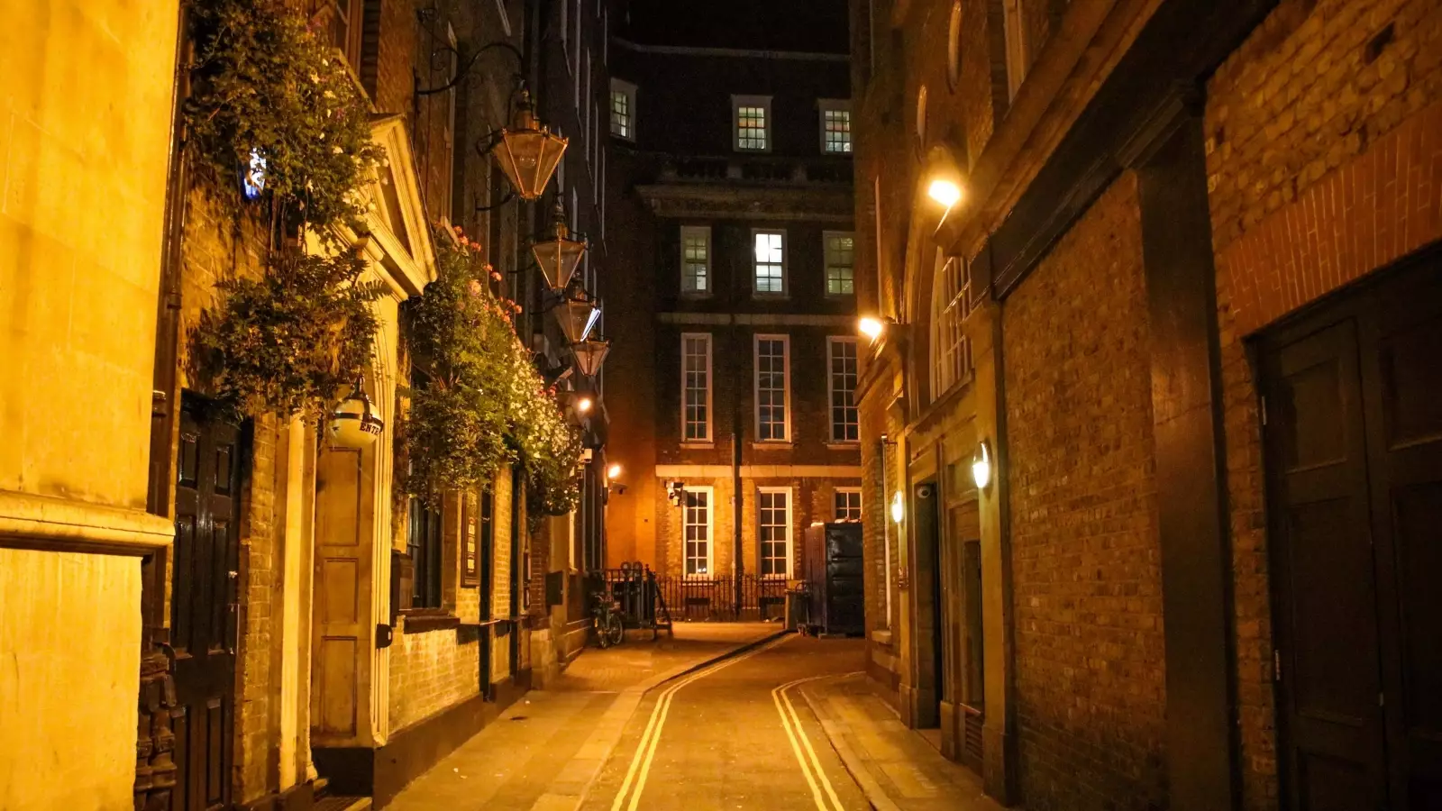 Flat Whitehall in City of Westminster