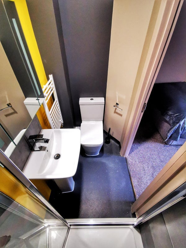 Room North Road in Cardiff