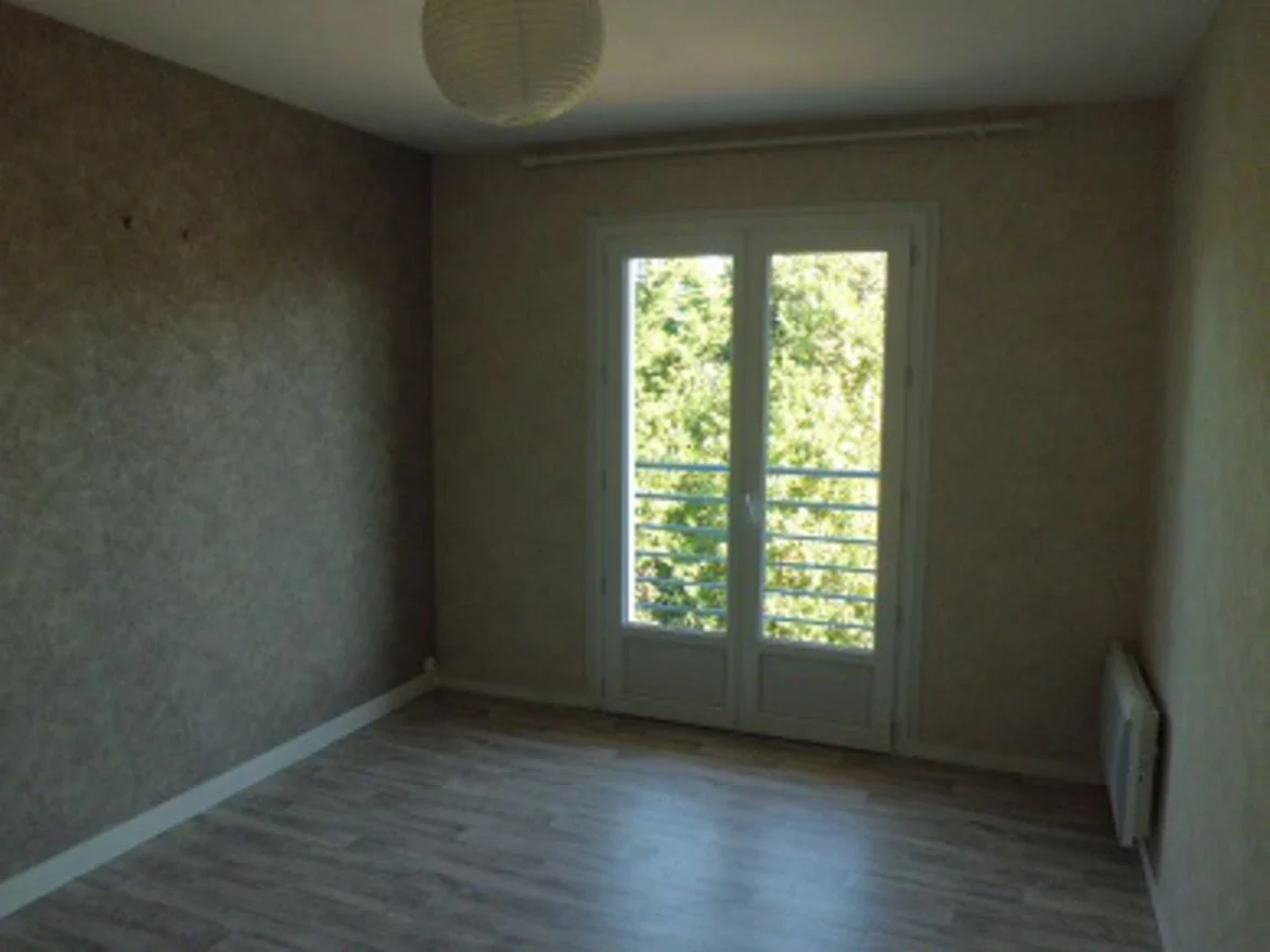 Flat Rue des Oisonnières in Angers