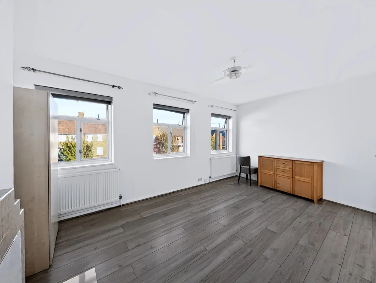 Flat Hertford Road in Greater London