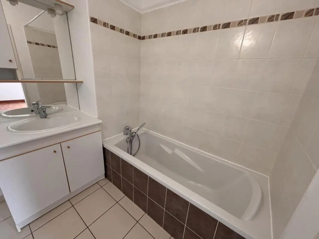 Appartement Rue de l'Abbé Breuil à Muret