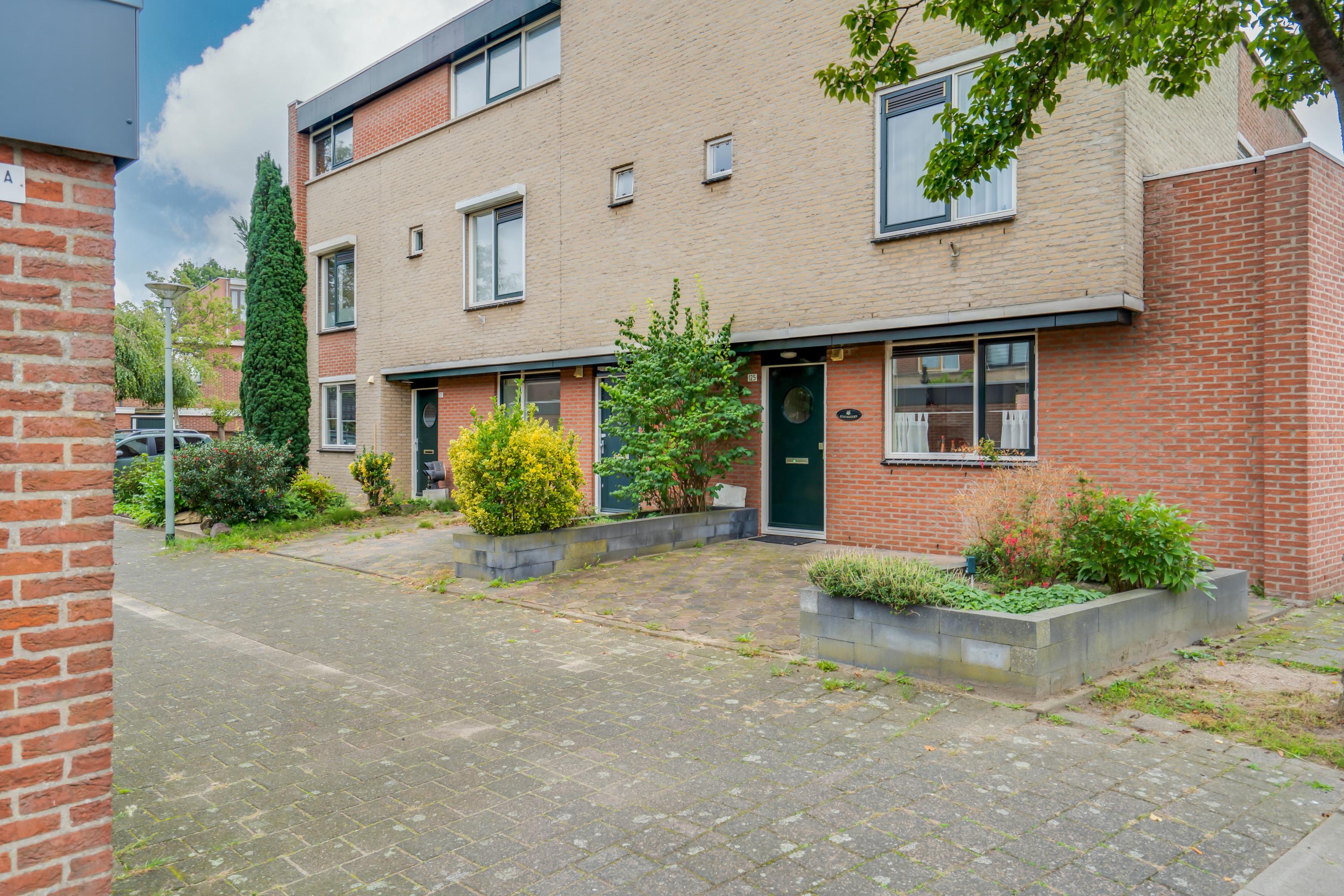Huis Eleonorastraat 127 in Vlaardingen