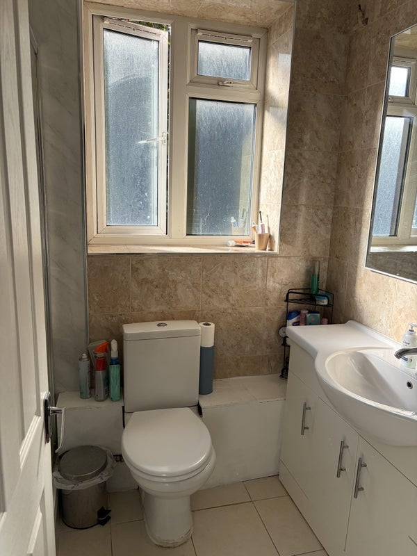 Room Fount Street in Greater London