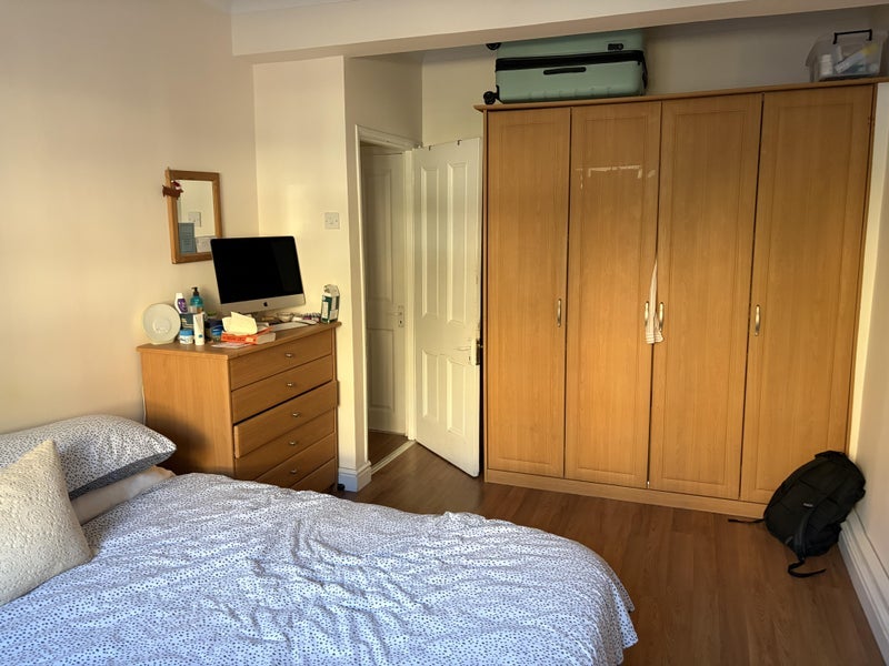 Room Fount Street in Greater London