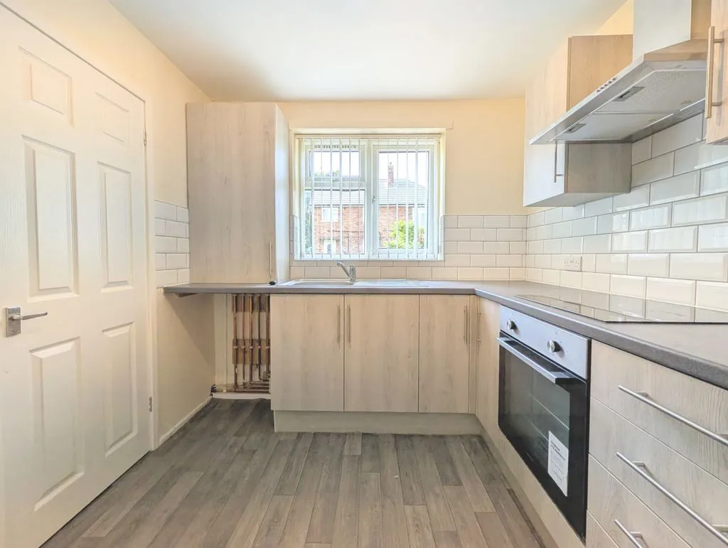 Flat Links Avenue in Southport