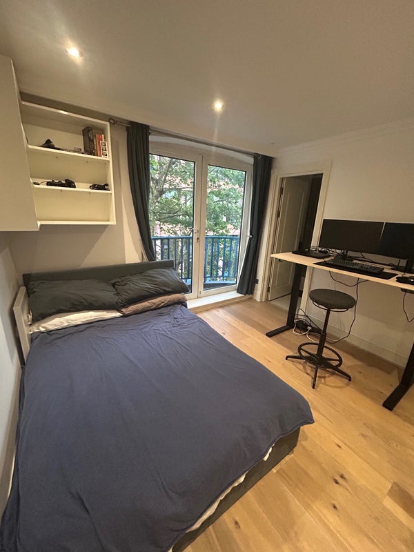 Room Hayes Place in City of Westminster