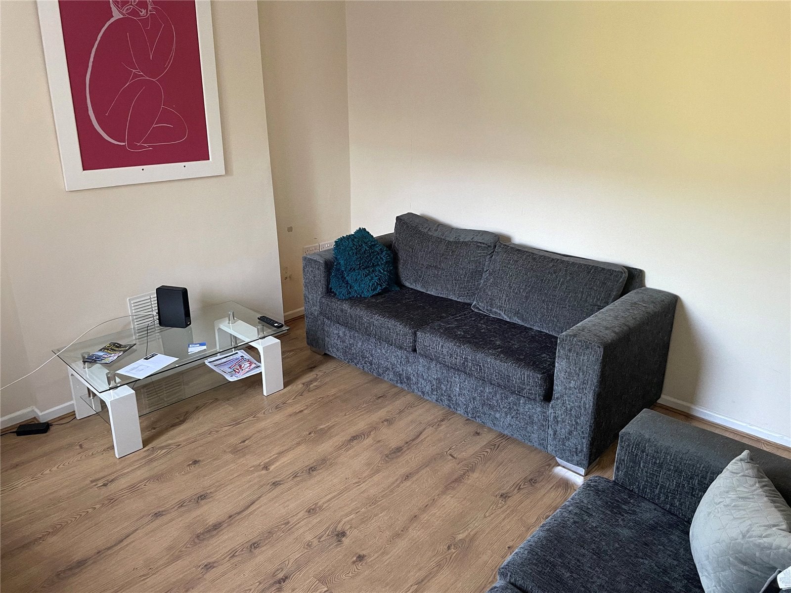 Room Herne Street in Ashfield