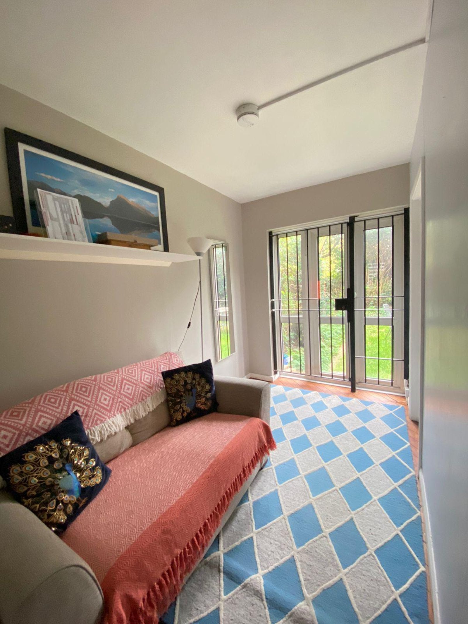 Room Halcomb Street in Greater London