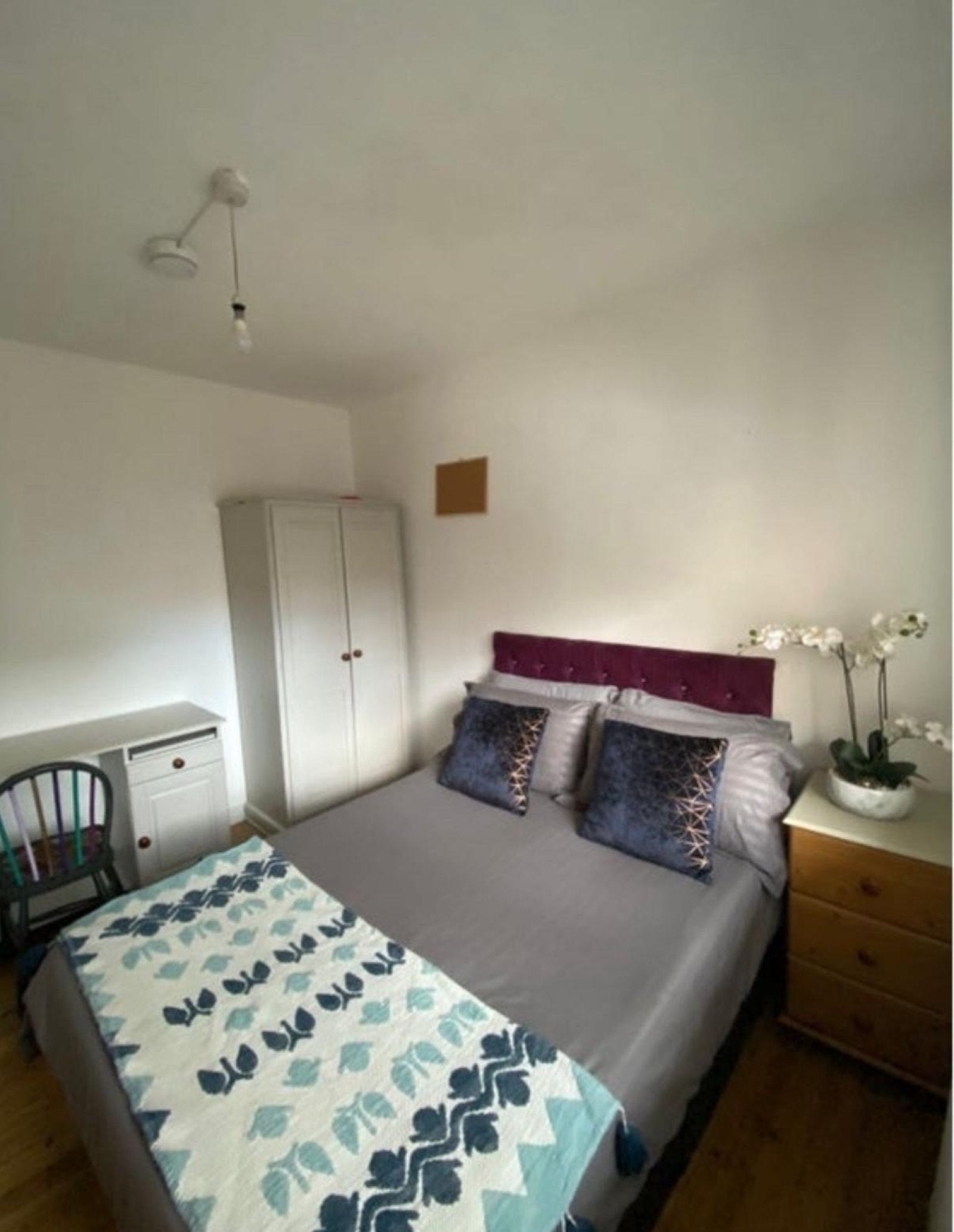 Room Halcomb Street in Greater London
