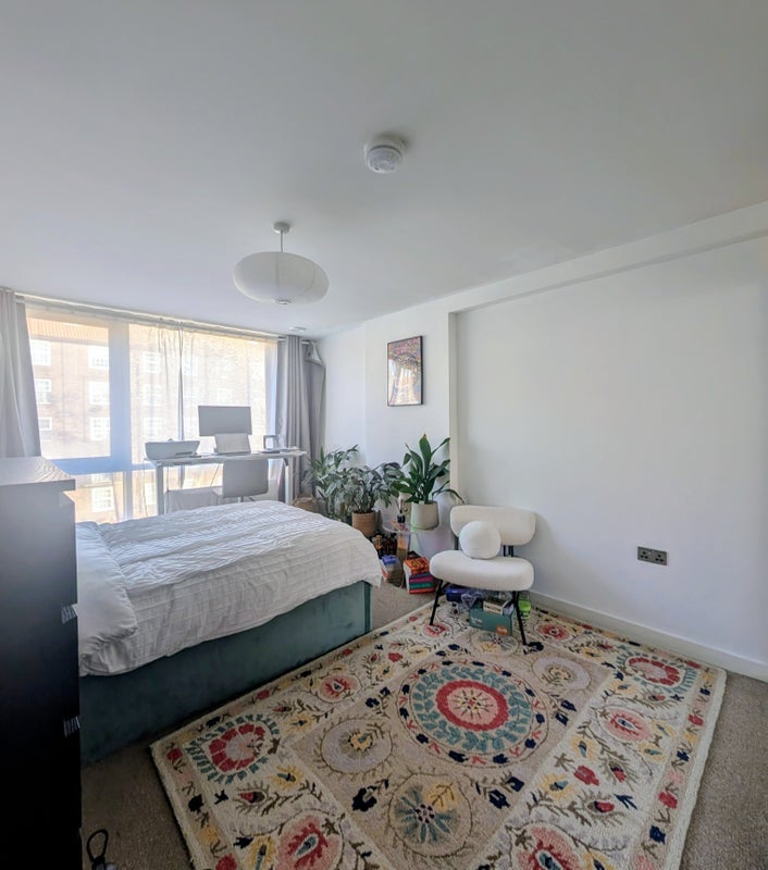 Flat Old Kent Road in Greater London