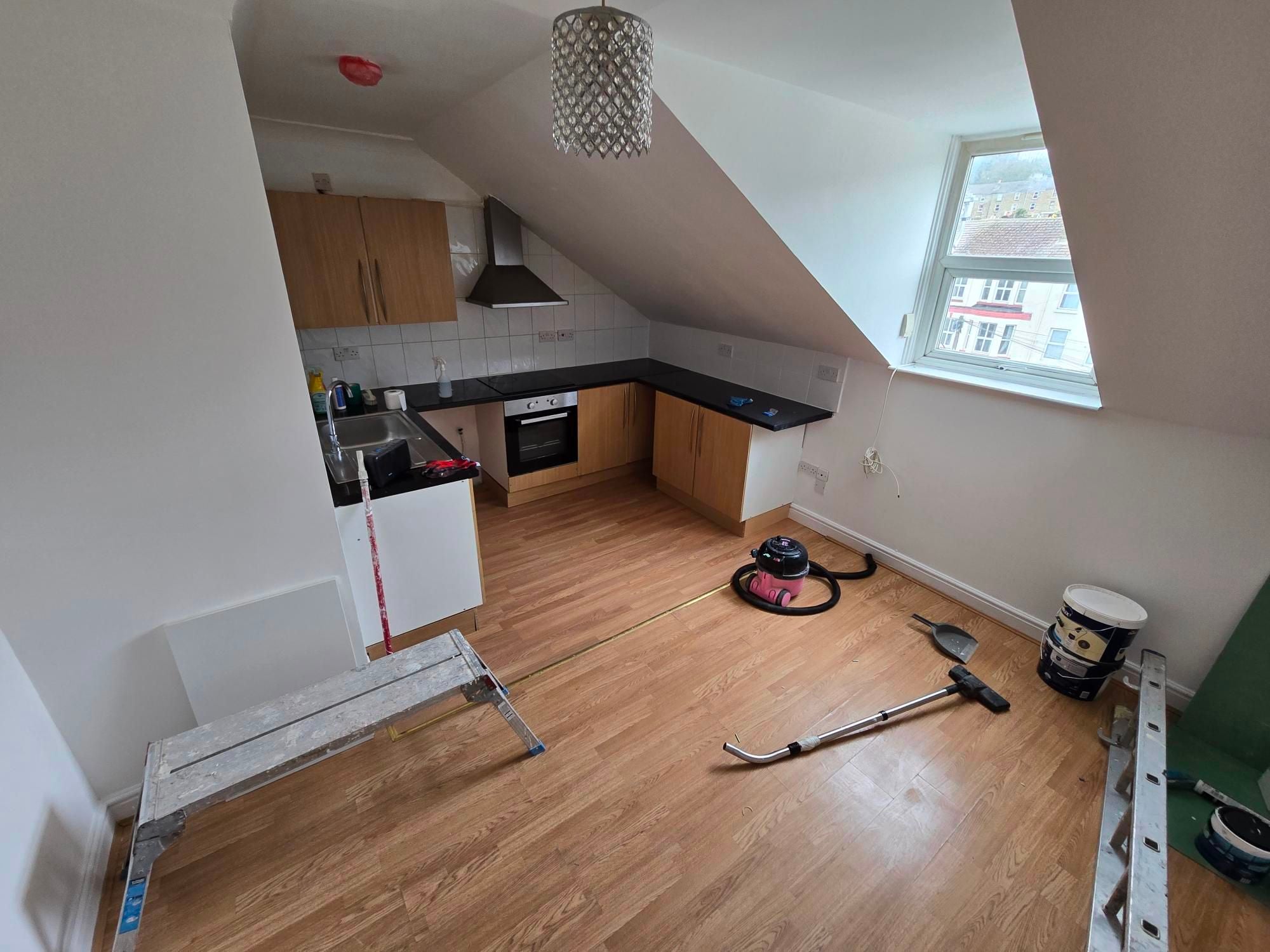 Flat Folkestone Road in Dover