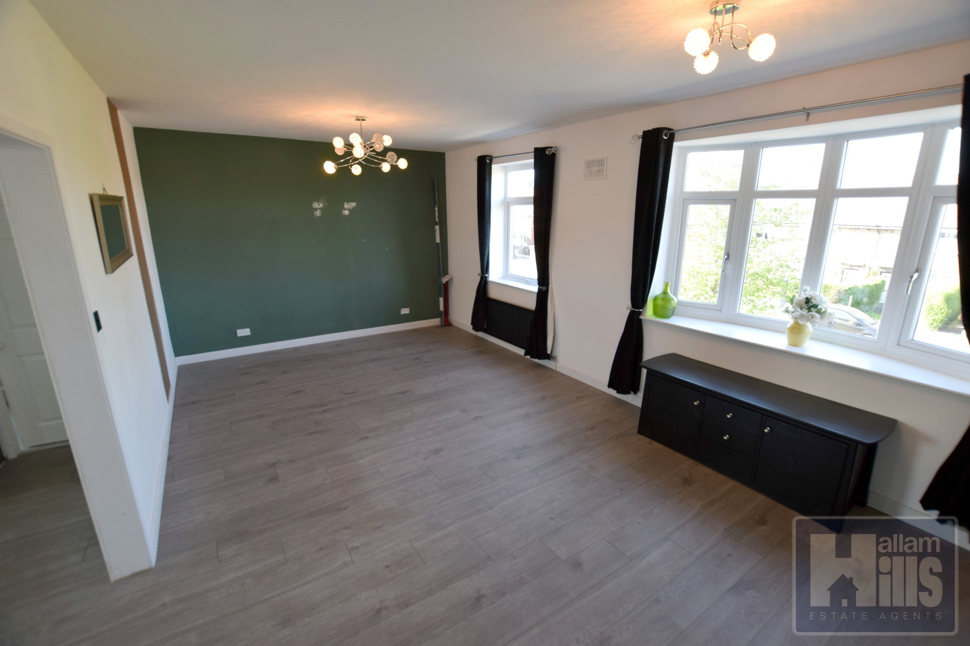 Flat Buchanan Road in Sheffield
