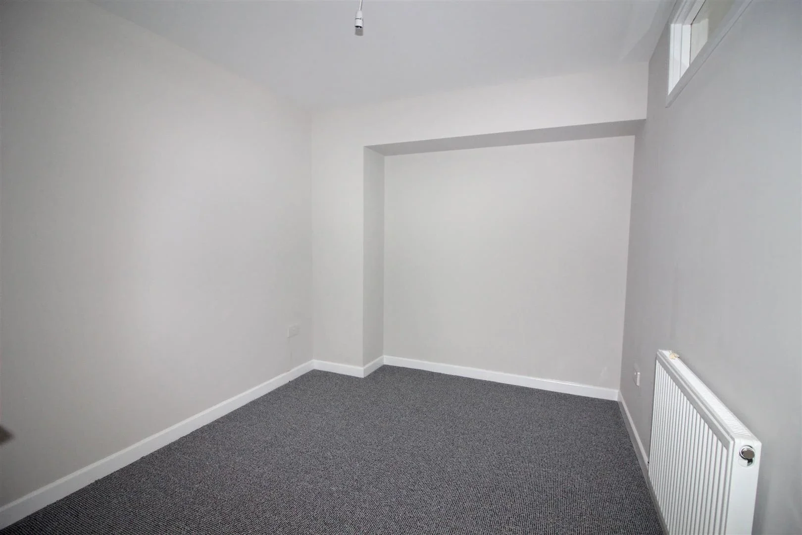 Flat Pantbach Road in Cardiff