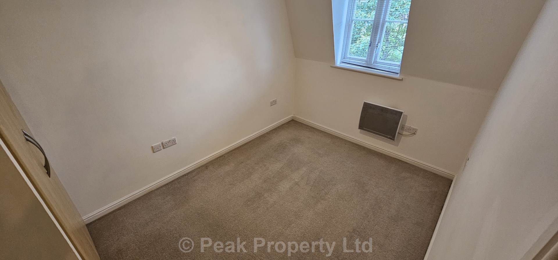 Flat Roche Close in Rochford