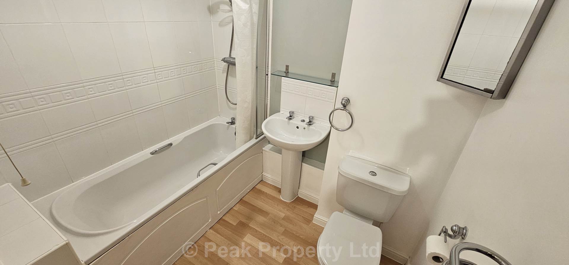 Flat Roche Close in Rochford