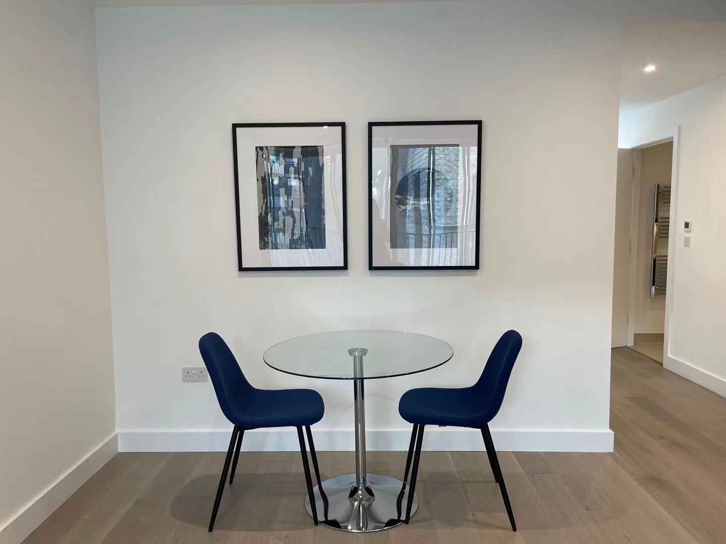 Flat Tannery Square in Greater London