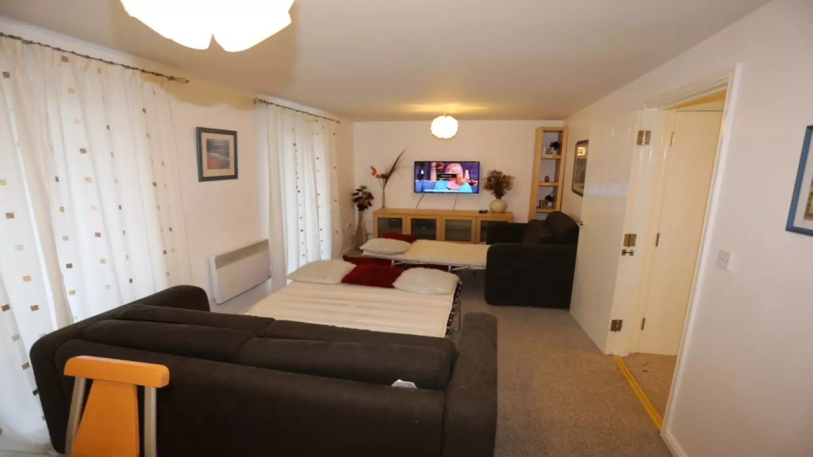 Flat Felixstowe Road in Greater London