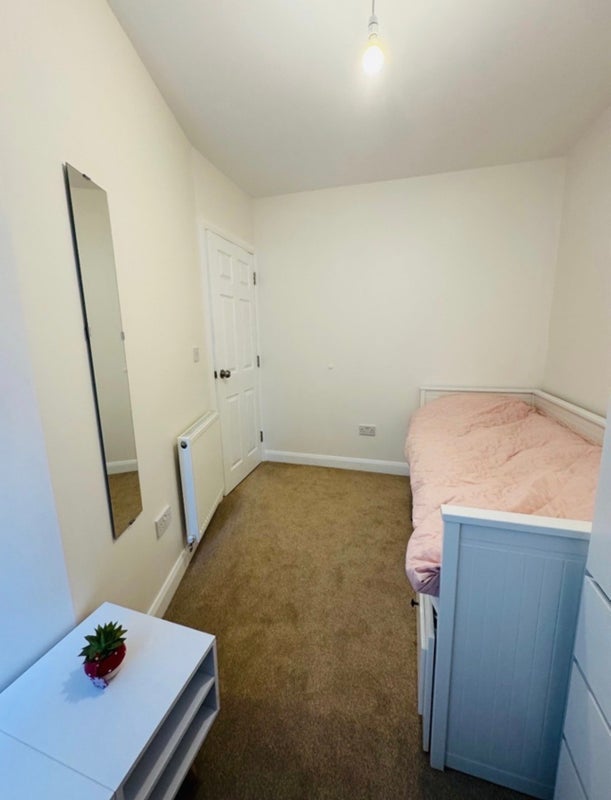 Room Standard Avenue in Coventry