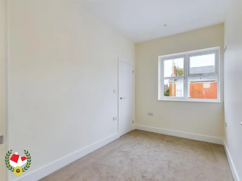 Flat Clevedon Road in Gloucester