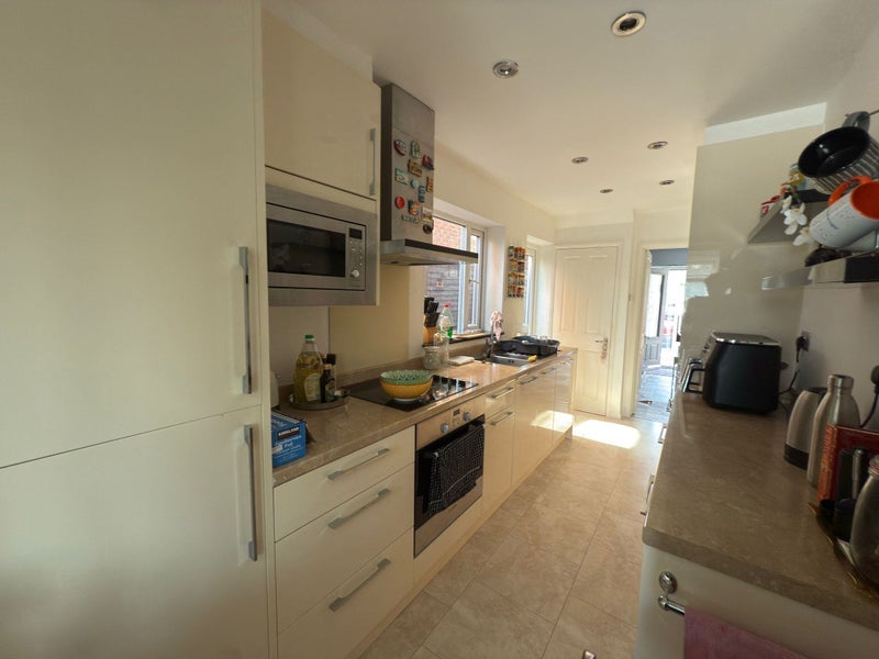 House Abbeydale Close in Coventry