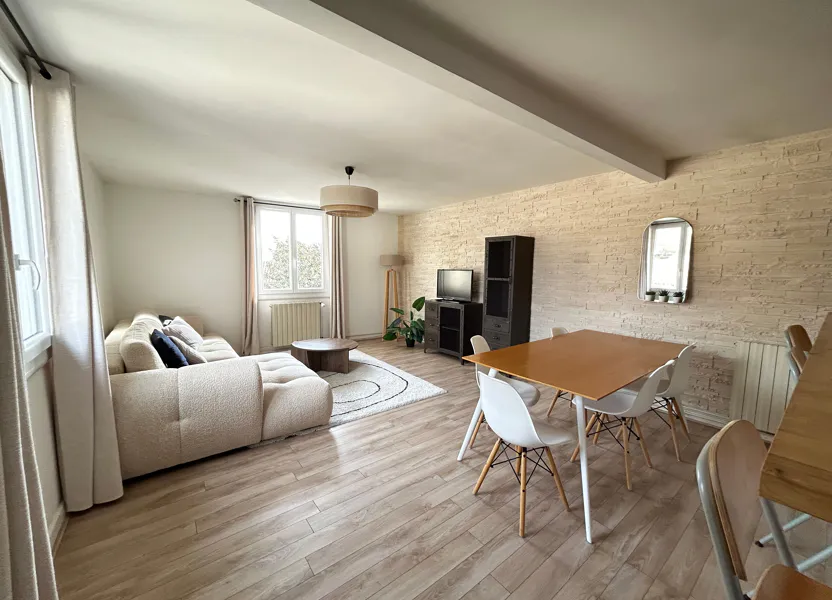 Appartement Place du Palais à Avignon