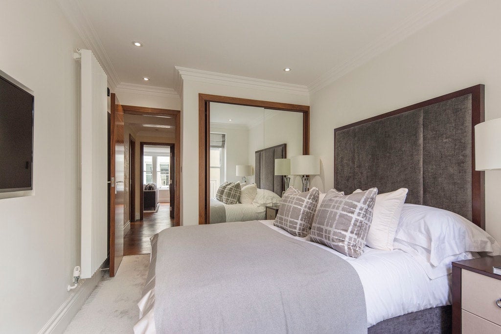 Flat Kensington Gardens Square in City of Westminster