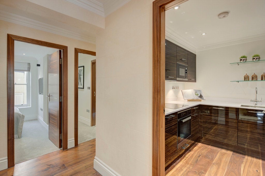 Flat Kensington Gardens Square in City of Westminster
