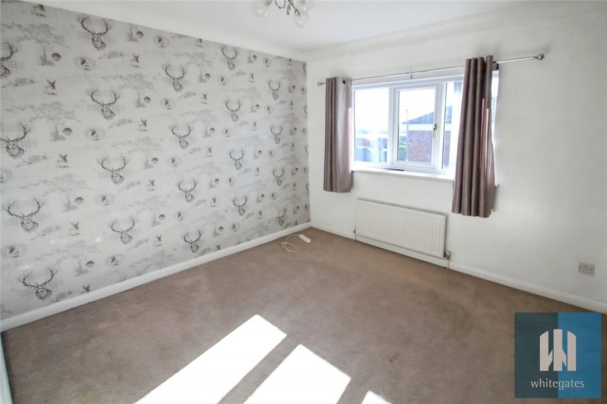 House Mountfields Walk in Wakefield