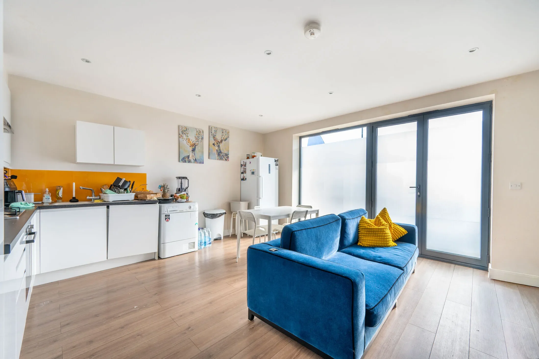 Flat Conifer Way in Greater London