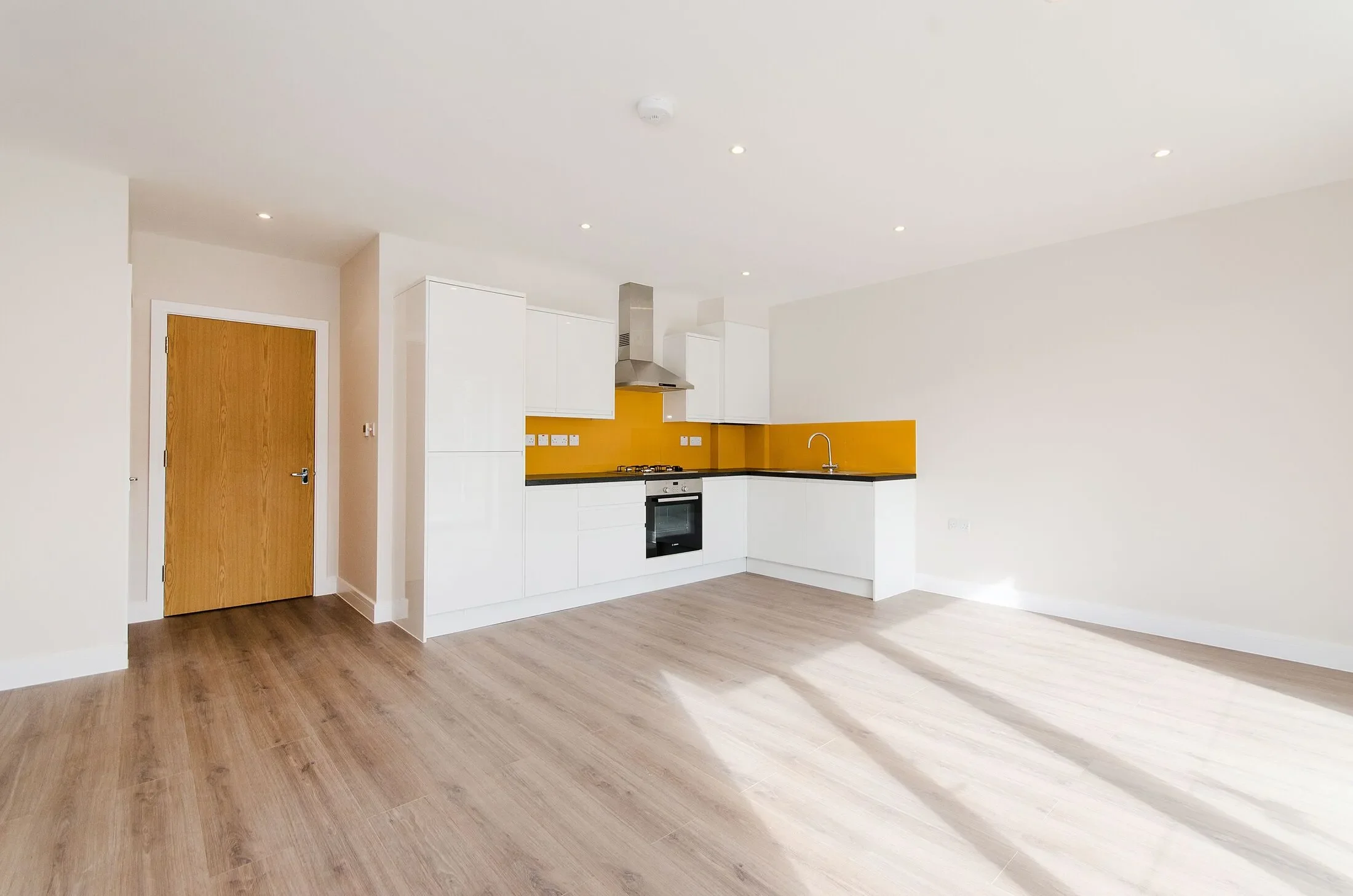 Flat Conifer Way in Greater London