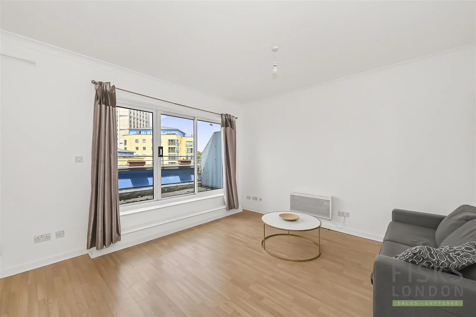 Flat Garford Street in Greater London
