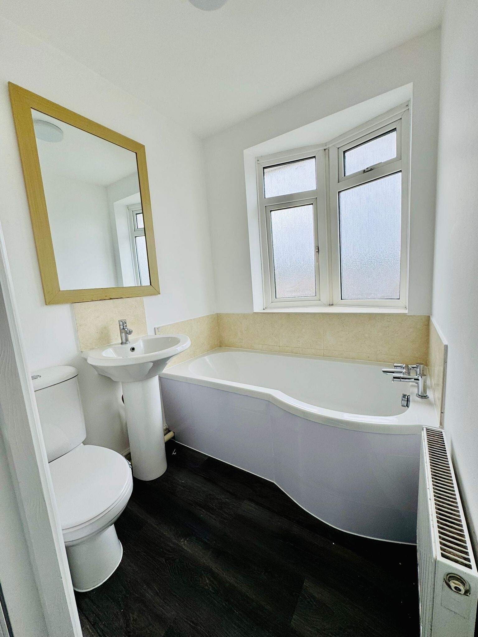 Room Milton Road in Luton