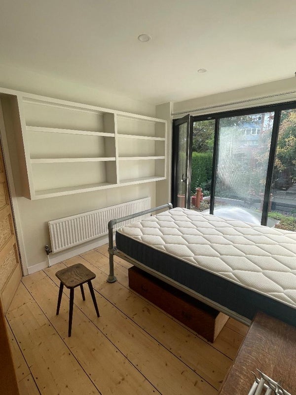 Room Buckleigh Way in Greater London