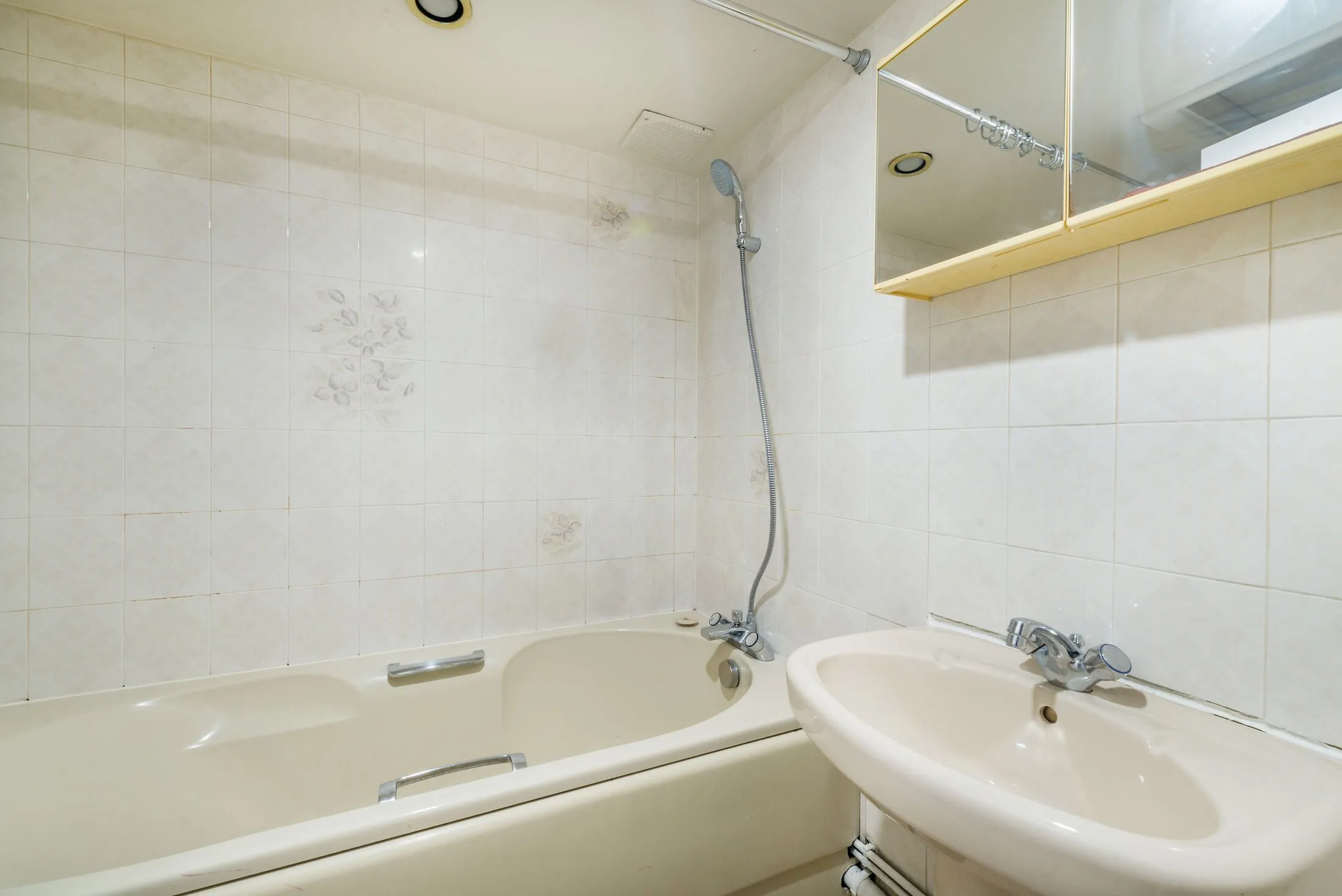 Flat Inverness Terrace in City of Westminster