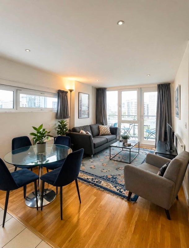 Room High Street in Greater London