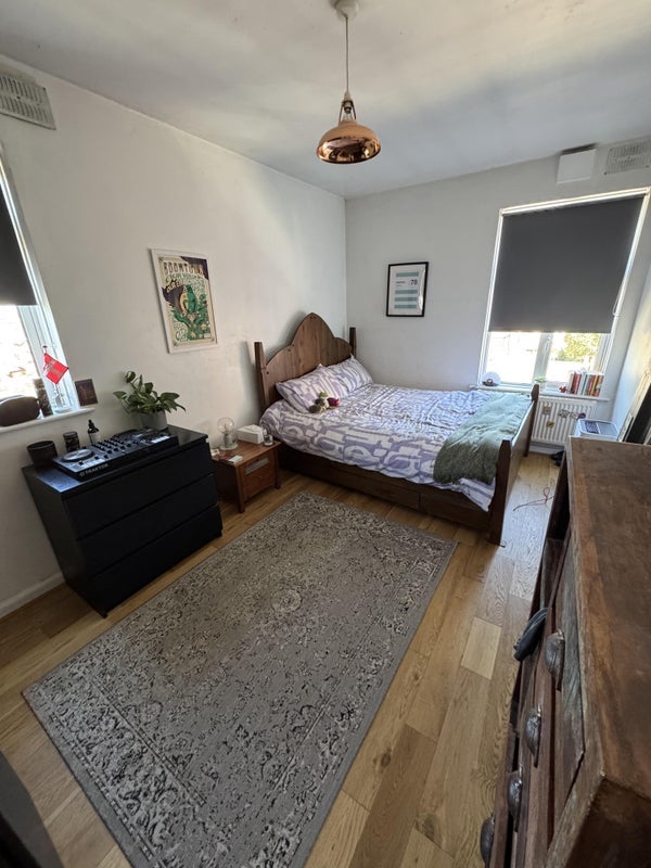 Flat Brixton Hill in Greater London