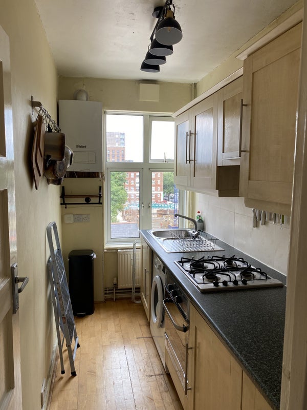 Flat Brixton Hill in Greater London