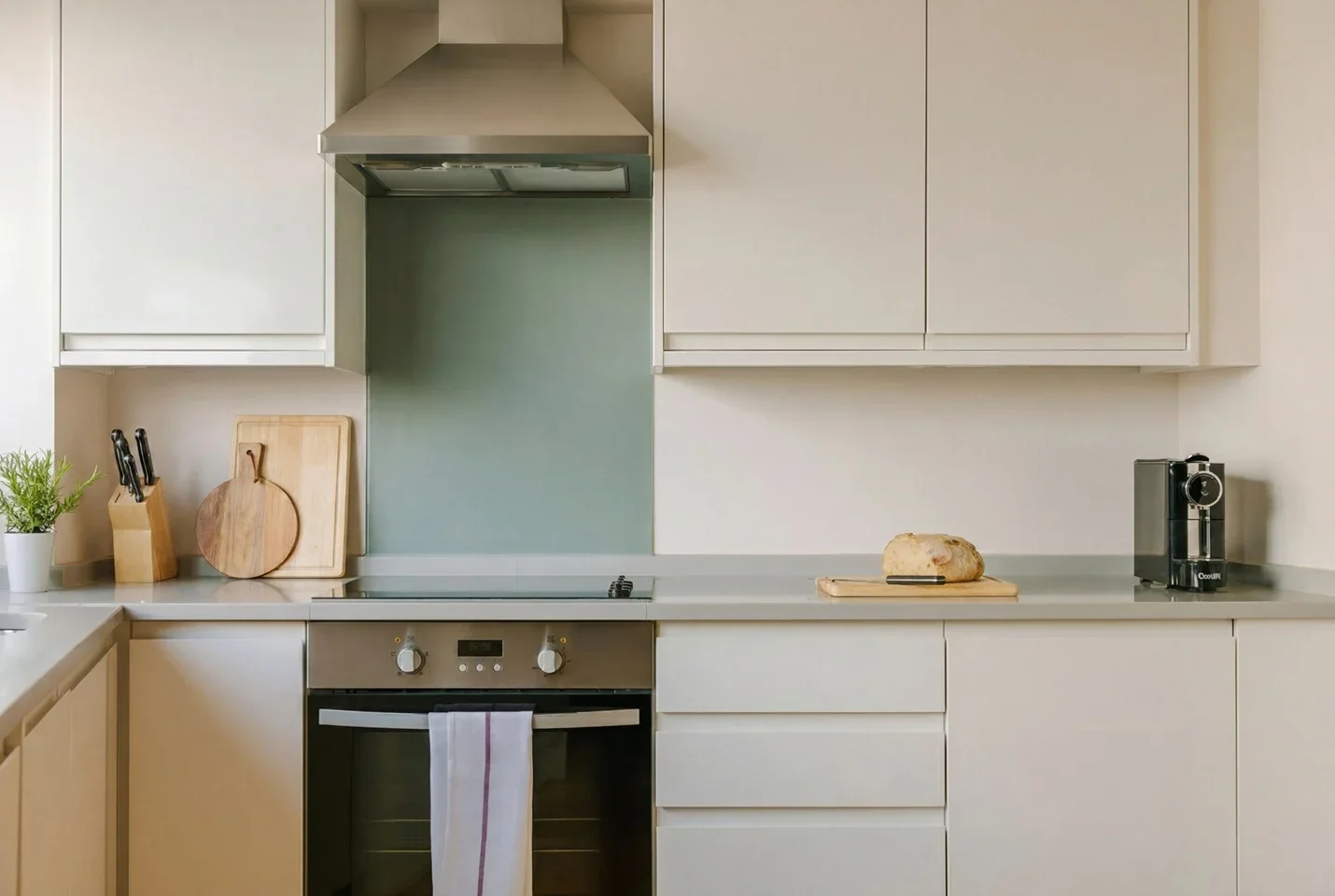 Flat Tottenham Street in Greater London