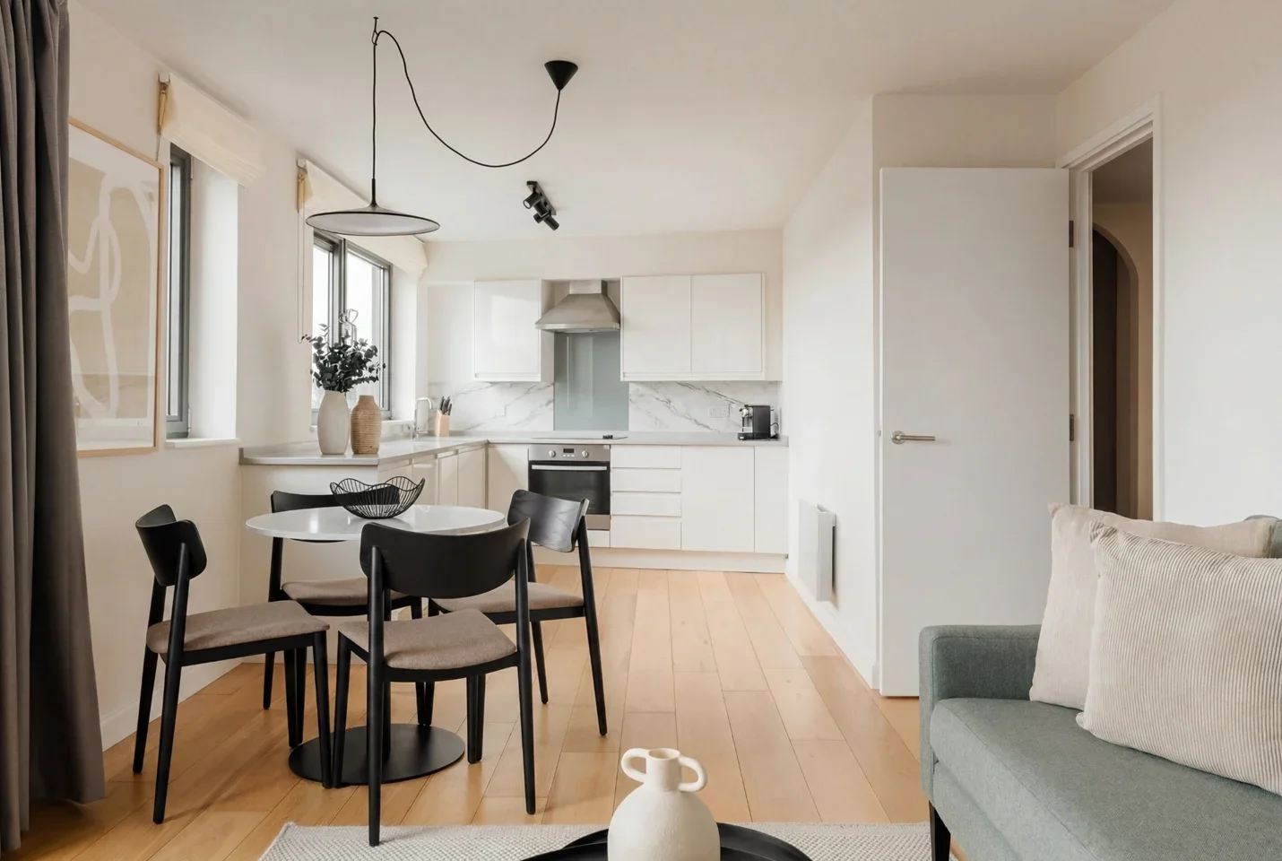 Flat Tottenham Street in Greater London