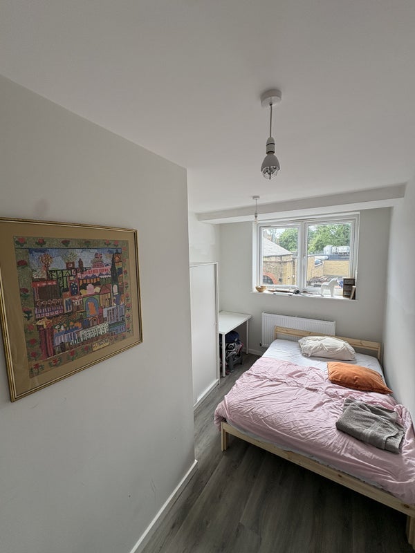 Room Westerfield Road in Greater London