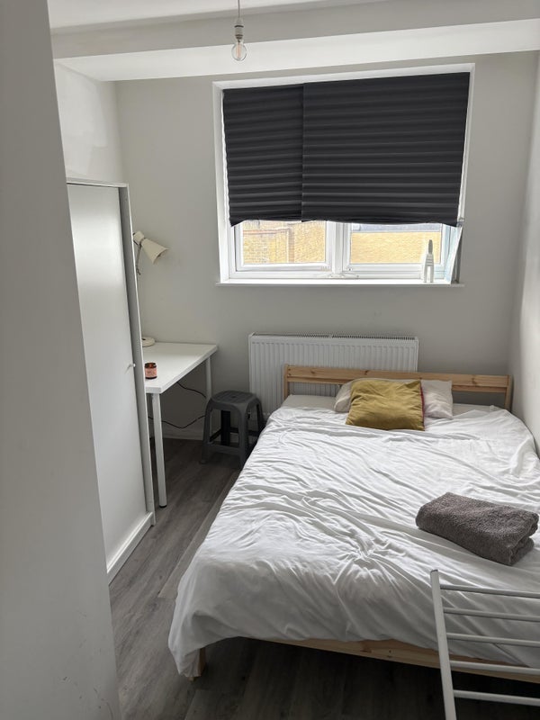 Room Westerfield Road in Greater London