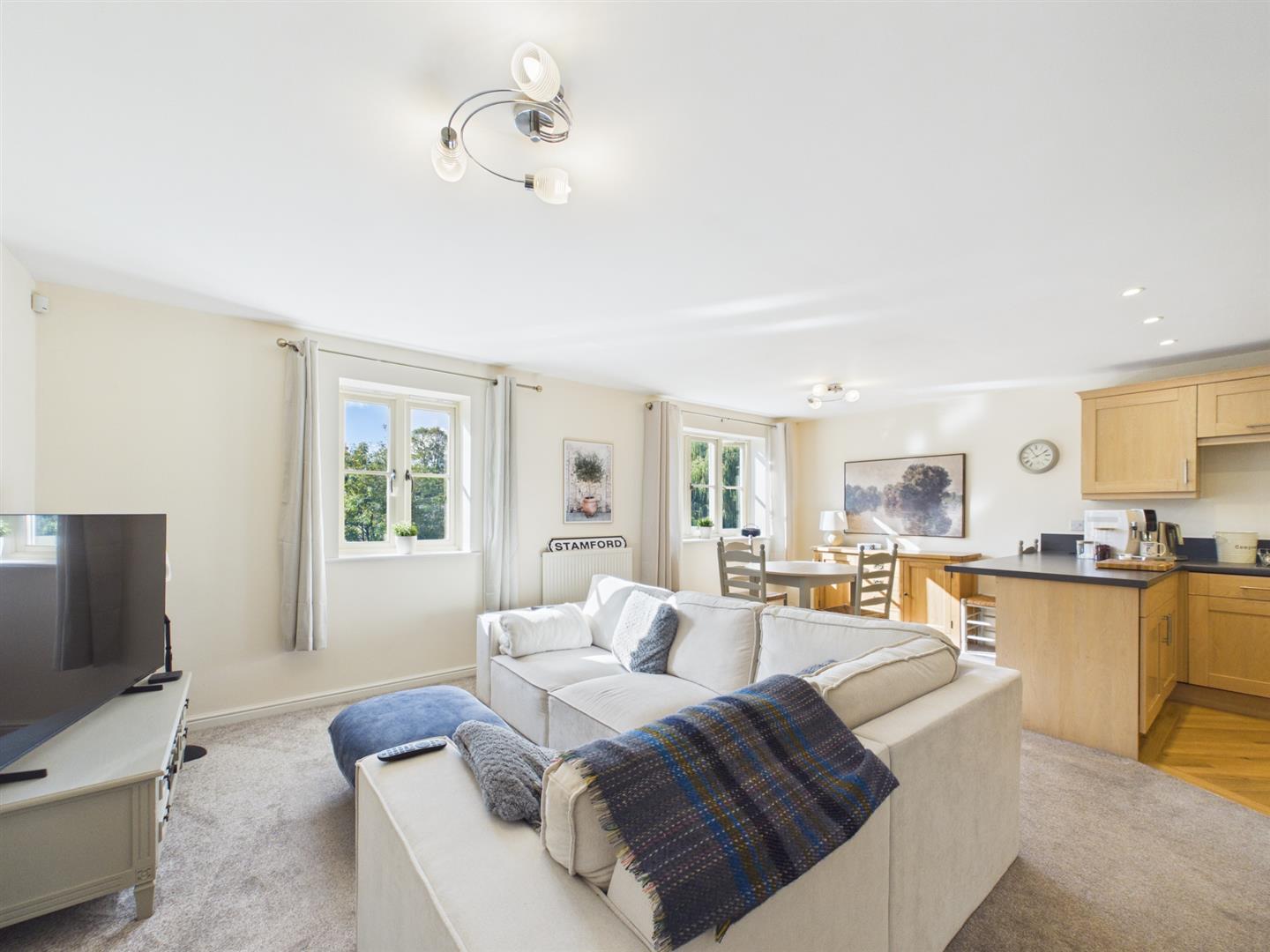 Flat Riverside Place in South Kesteven