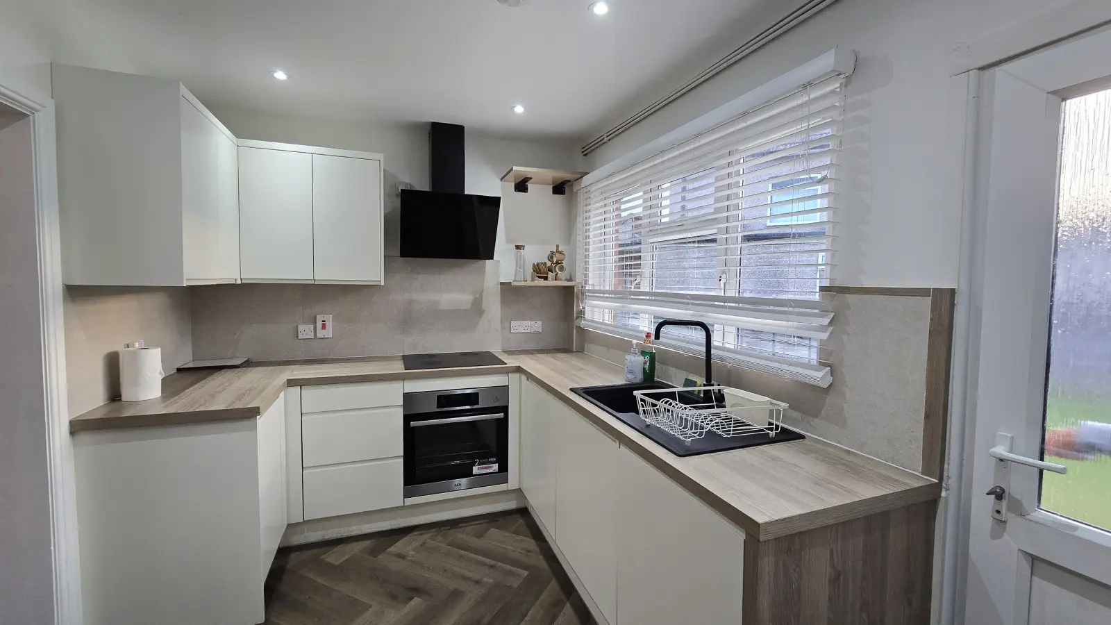 Flat Ruthin Close in Greater London