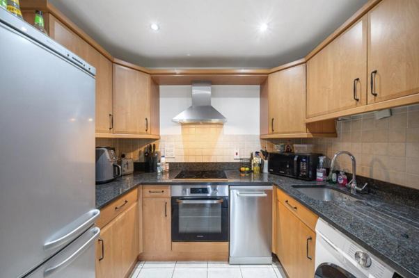 Flat Stockwell Road in Greater London