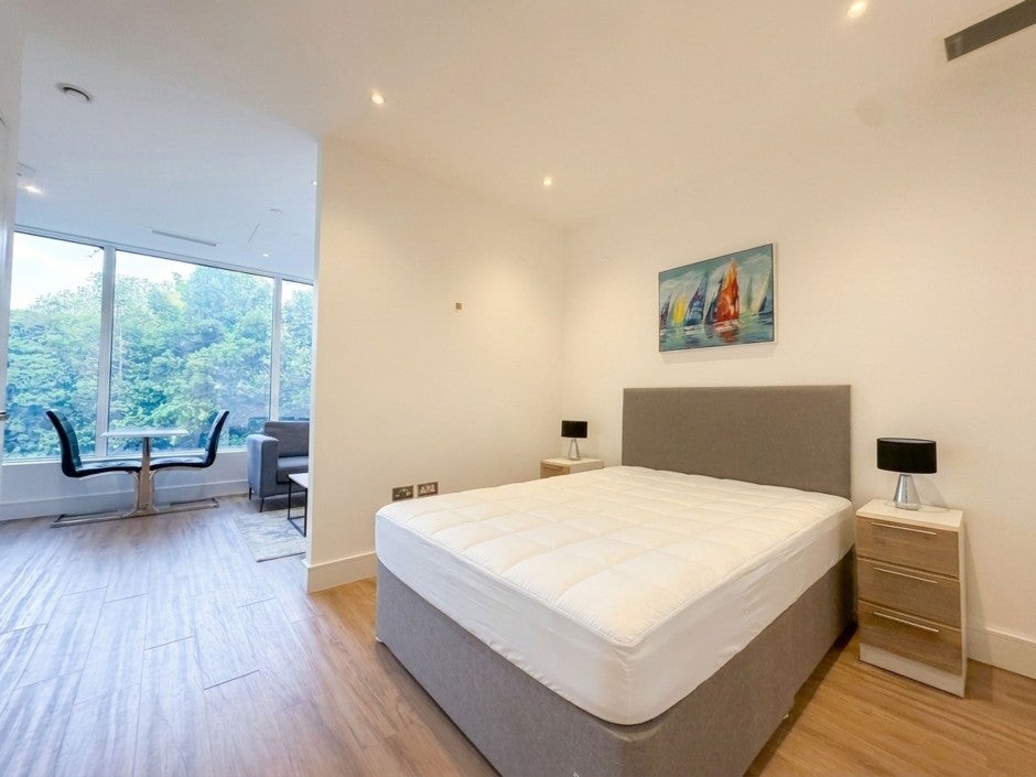 Flat West Gate in Greater London