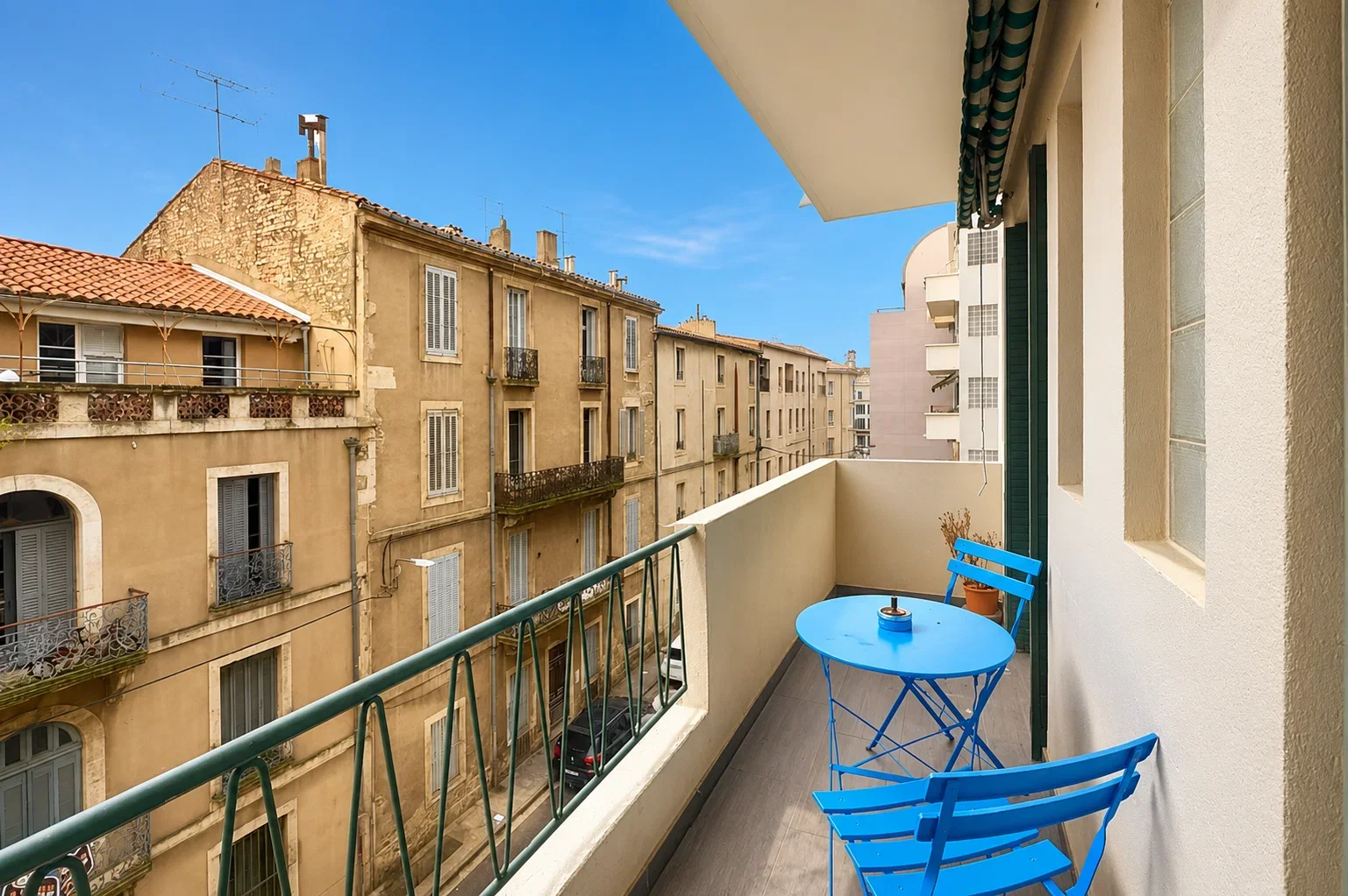 Chambre Boulevard Amiral Courbet à Nîmes