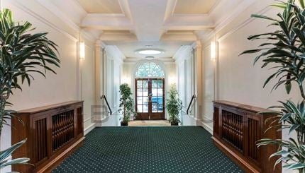 Flat Fulham Road in Greater London