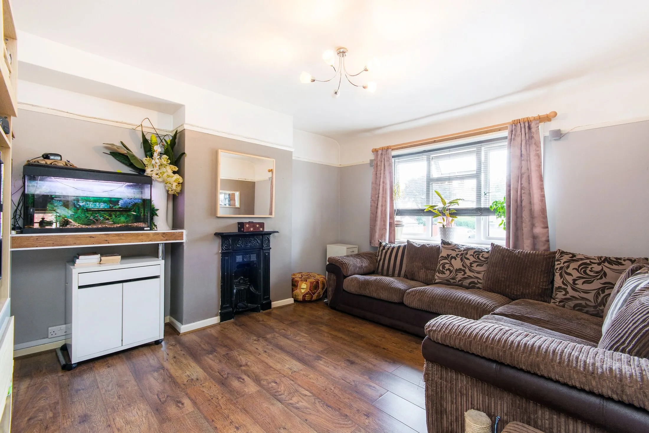 Flat Shaftesbury Road in Greater London