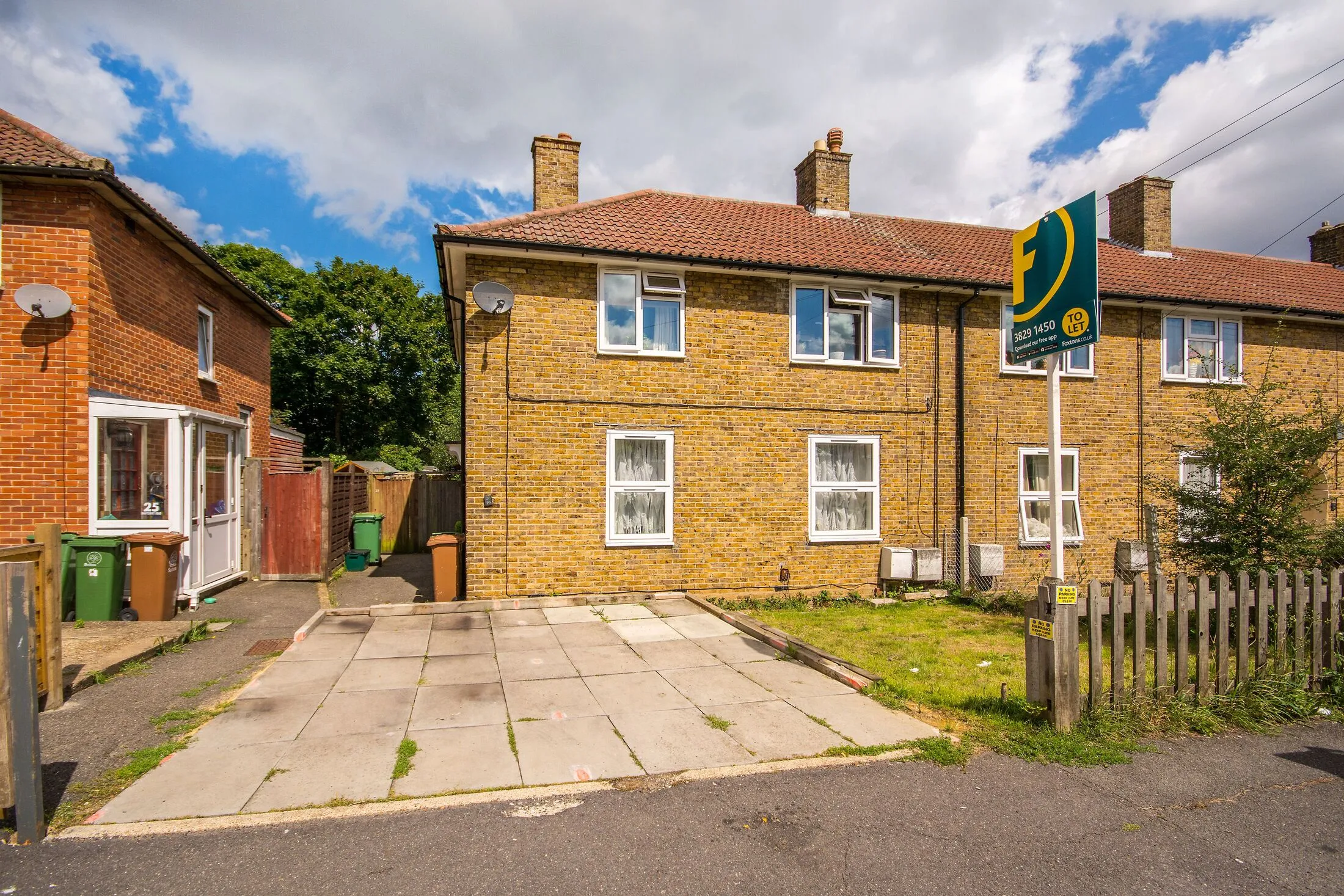 Flat Shaftesbury Road in Greater London